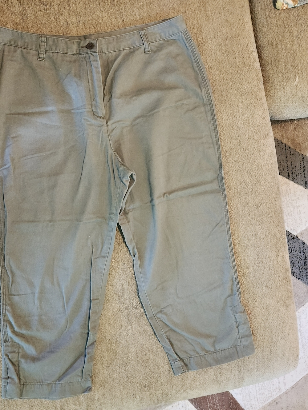 Willi Smith Olive Green/Gray Casual Capri Pants Size 14